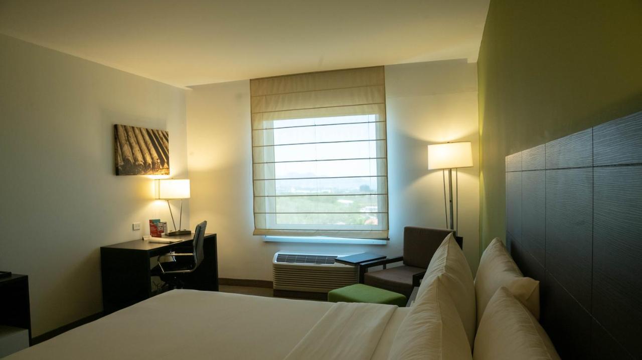 Holiday Inn Express Managua By Ihg Exteriér fotografie